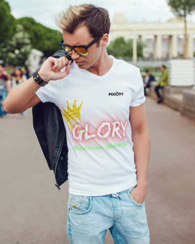 Bold ‘GLORY’ Tee – Empowerment and Style in One