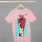 Bold Red Heart Graphics Oversized T-shirt – PodLyft