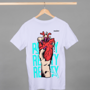 Bold Red Heart Graphics Oversized T-shirt – PodLyft
