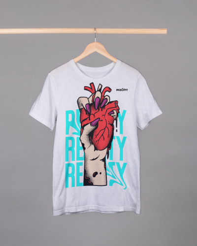 Bold Red Heart Graphics Oversized T-shirt – PodLyft